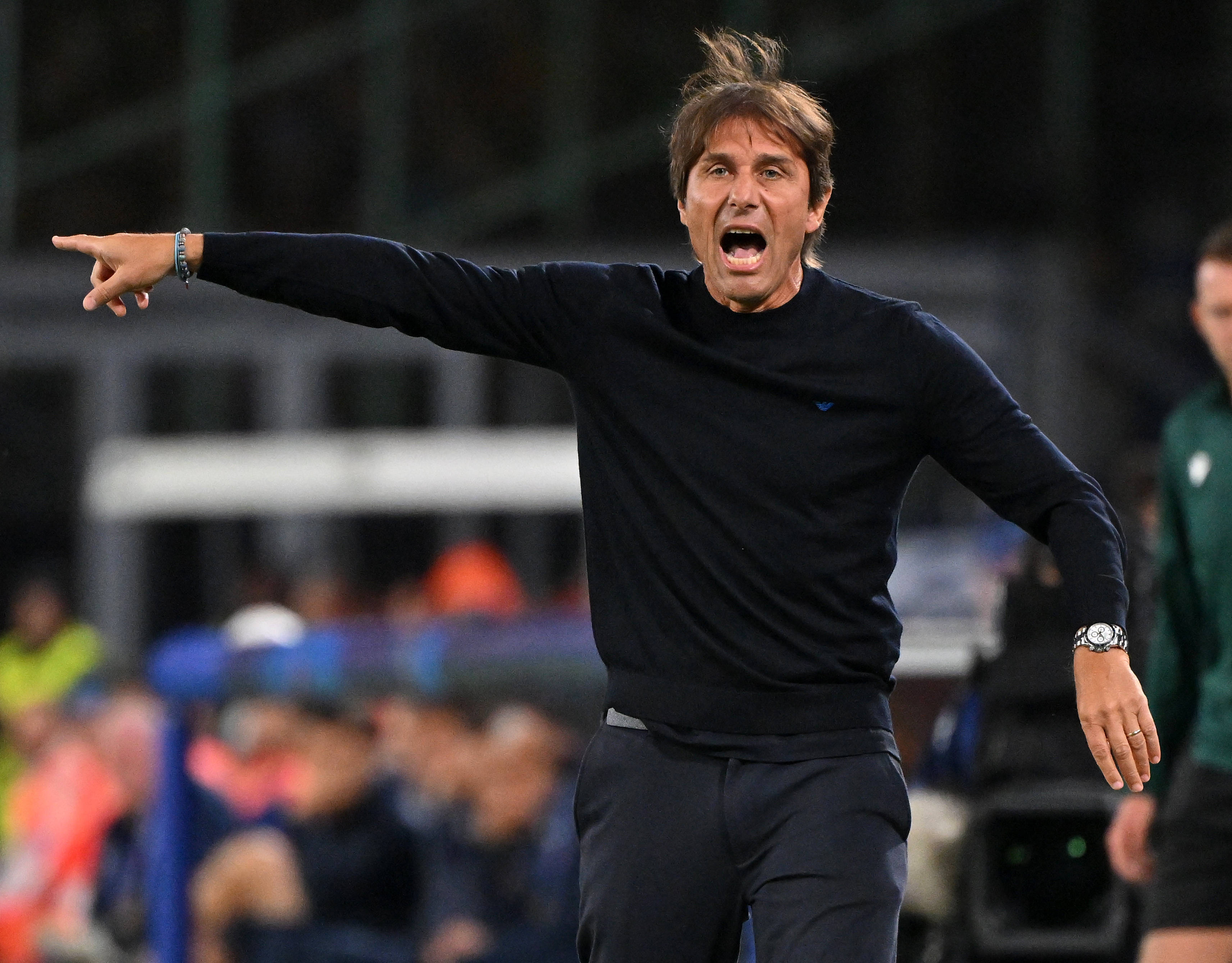 这也行？新奥尔良鹈鹕赛前远射贴柱转会期阿贾克斯调整名单以备欧冠，葡萄牙体育再遭质疑备战NBA常规赛的简单介绍